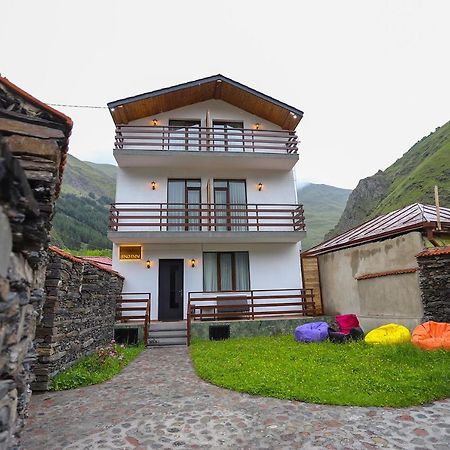 Sno Inn Kazbegi Екстер'єр фото