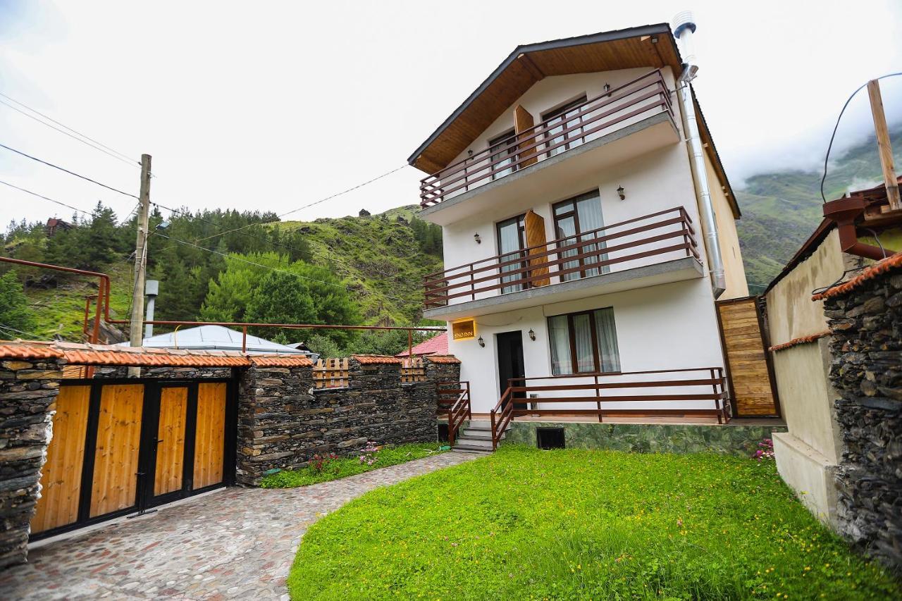 Sno Inn Kazbegi Екстер'єр фото