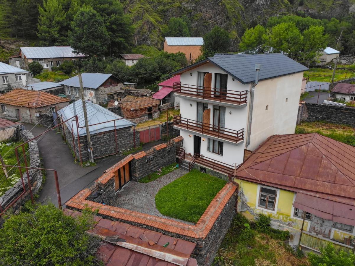 Sno Inn Kazbegi Екстер'єр фото