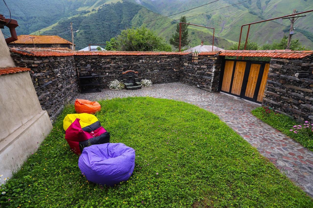 Sno Inn Kazbegi Екстер'єр фото